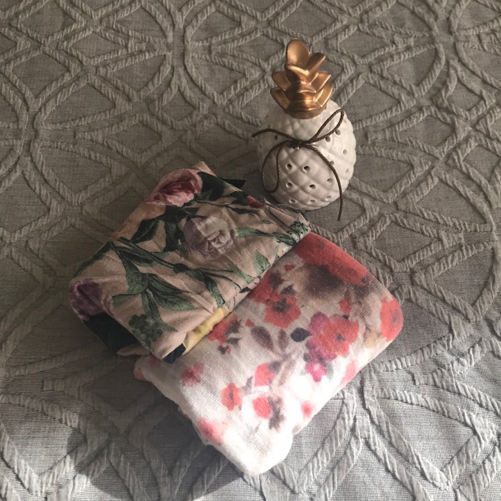 FLORAL BUNDLE 💐